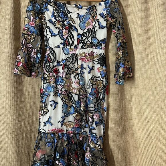 NWT Alexia AdmorMulti Sequined Embroidered Off
Shoulder Midi Dress Size 4 NWT - Picture 11 of 13